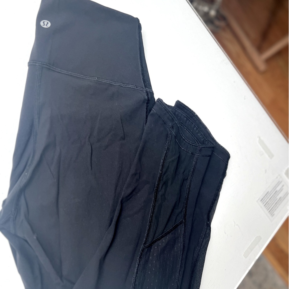 Lululemon Size 4 cropped leggings